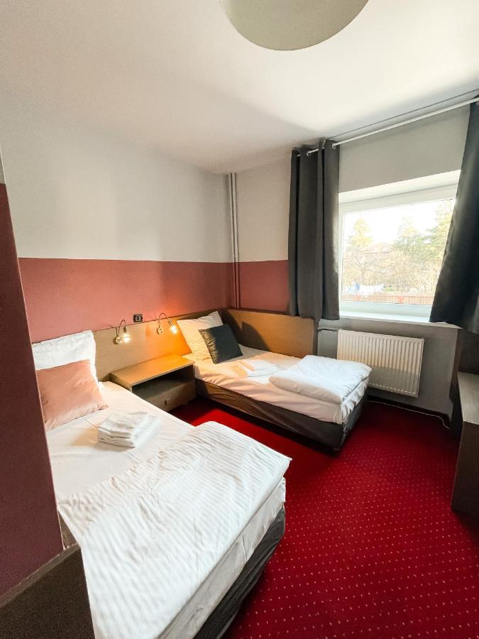 Hotel Podkowa Wrocław Exteriör bild